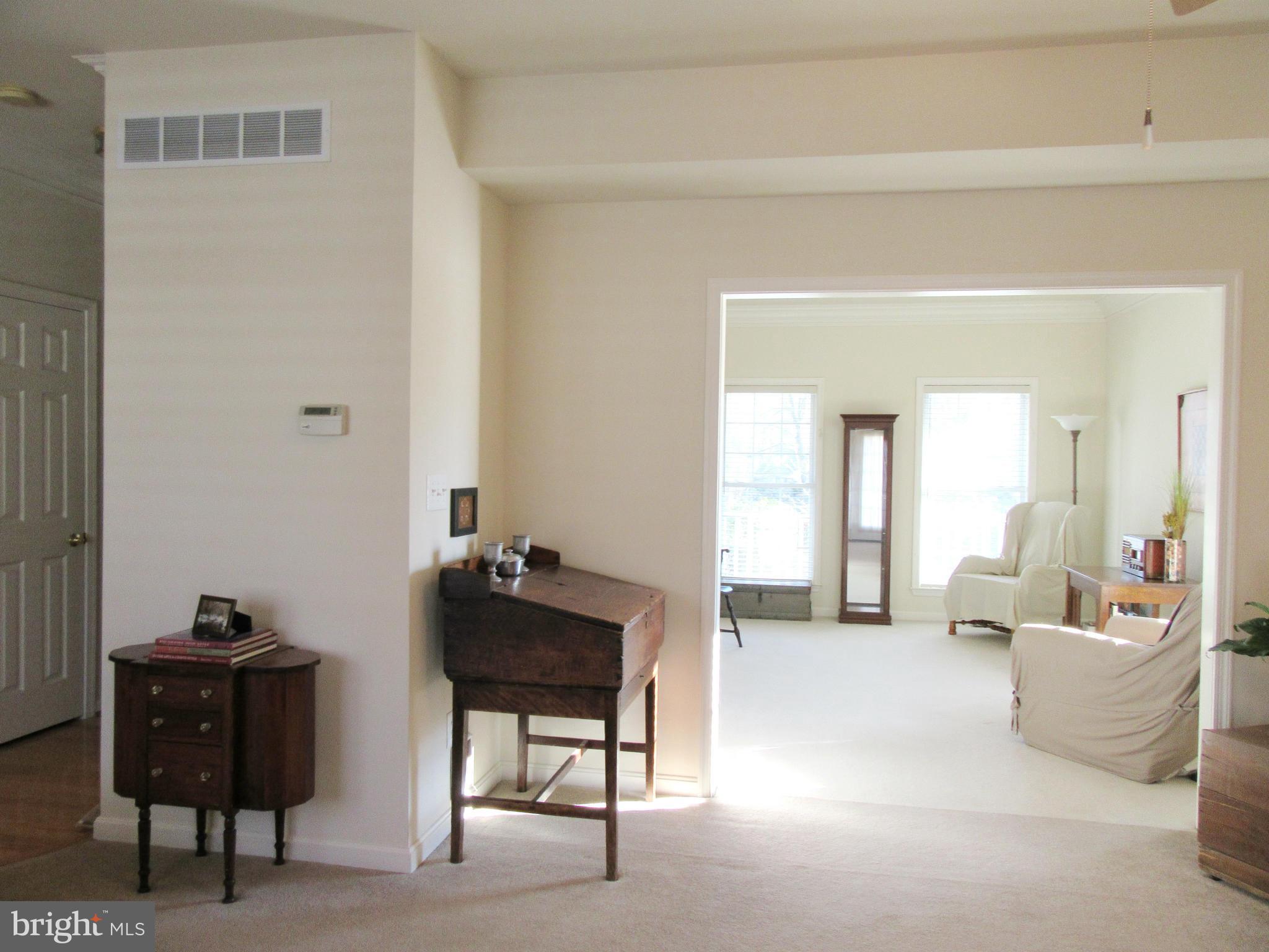 BREEZY POINT - Residential