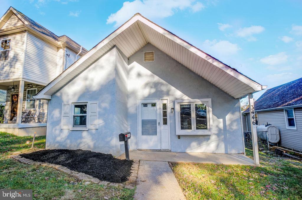 FEASTERVILLE - Residential Lease