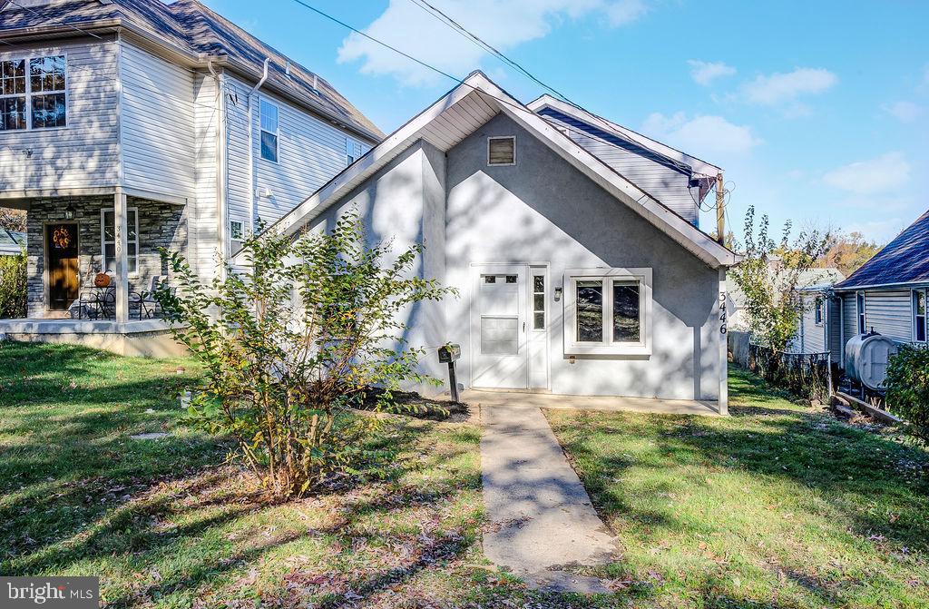 FEASTERVILLE - Residential Lease