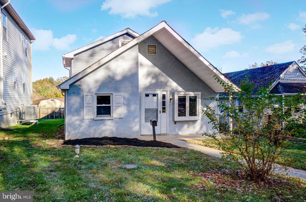 FEASTERVILLE - Residential Lease