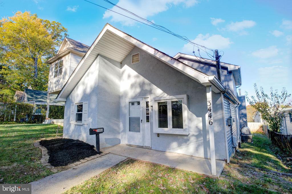 FEASTERVILLE - Residential Lease