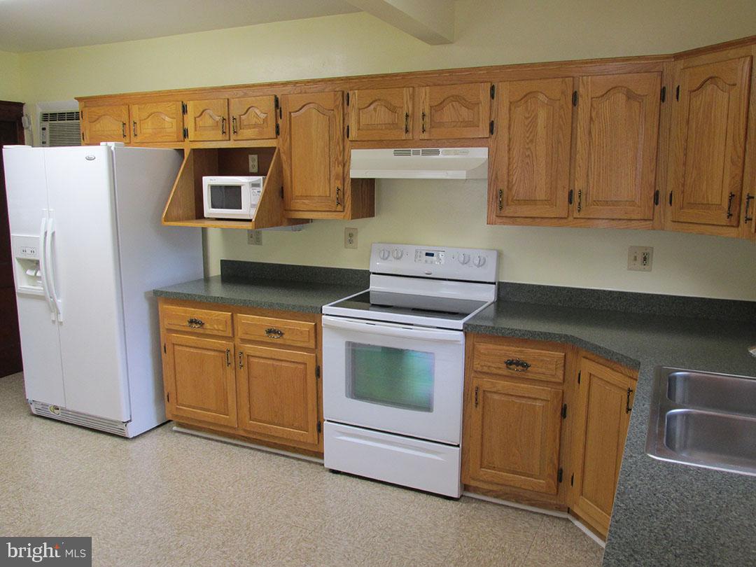 HALETHORPE - Residential Lease