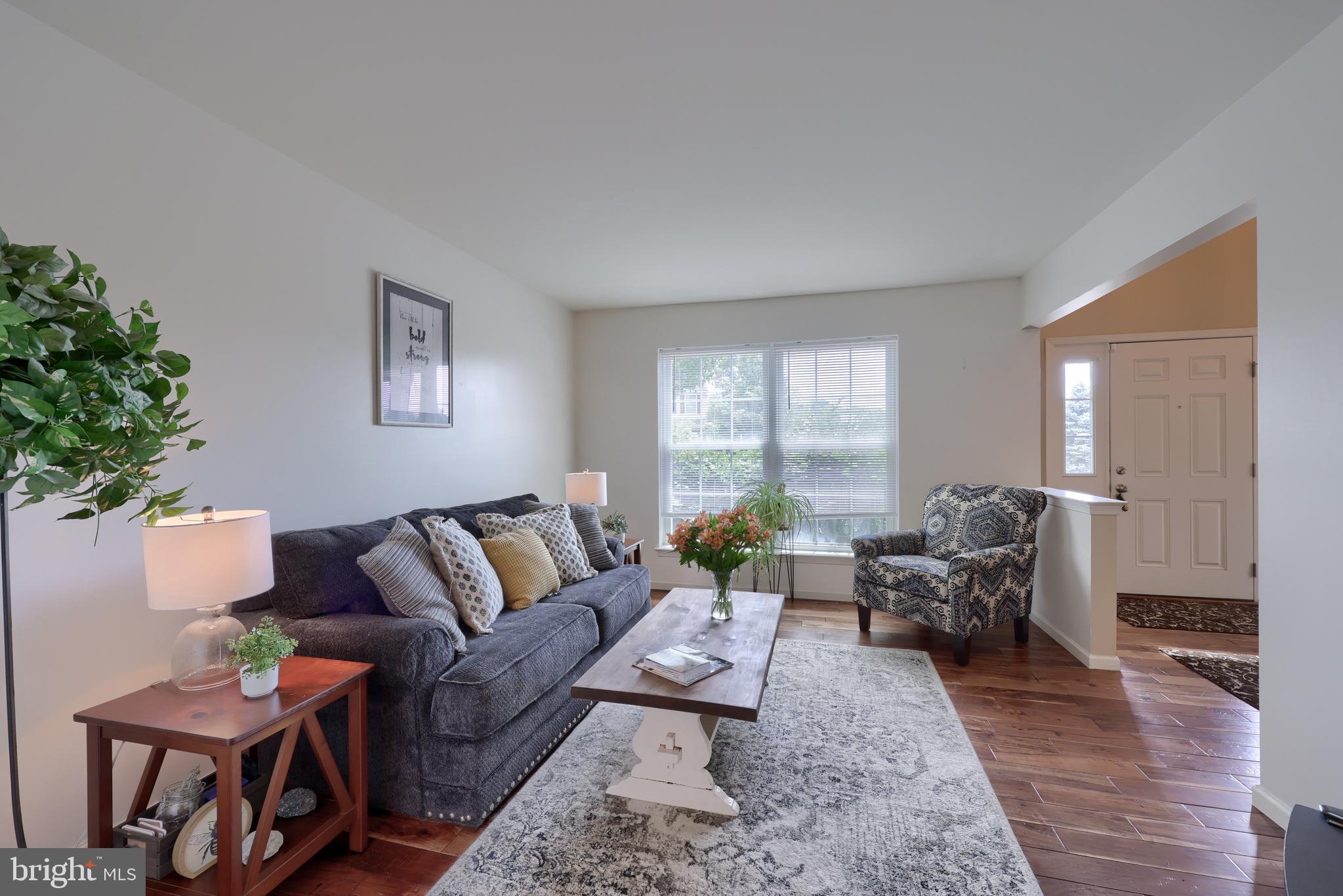 137 PICKWICK CIRCLE