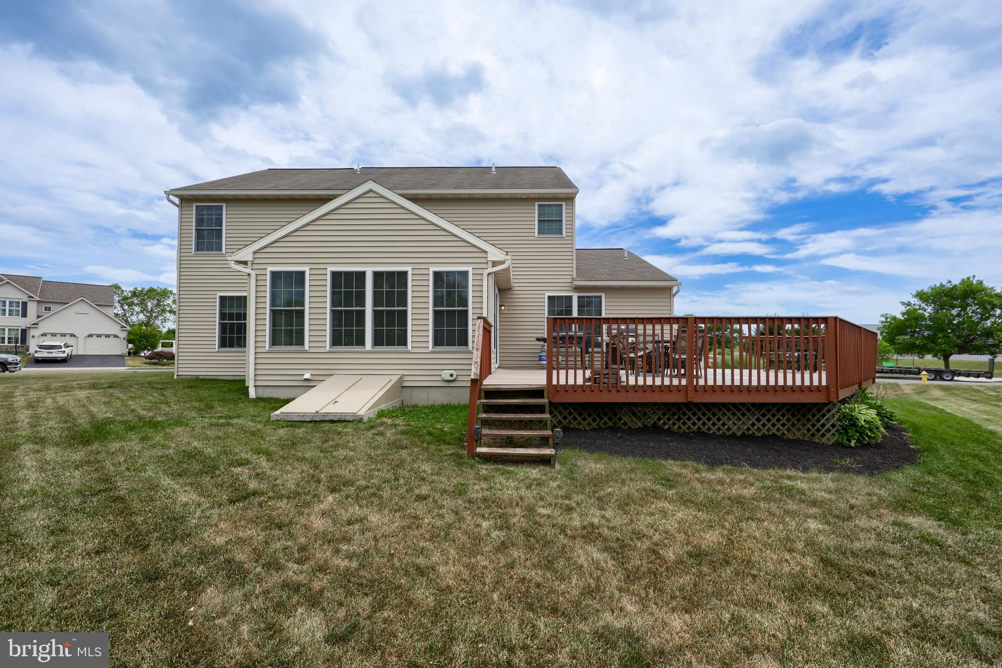 137 PICKWICK CIRCLE