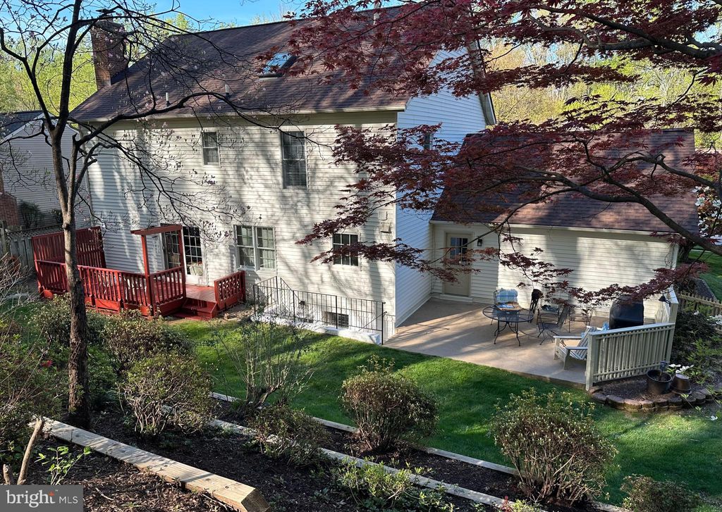 Photo of 4610 Tapestry Drive, FAIRFAX, VA 22032 (MLS # VAFX2295800)