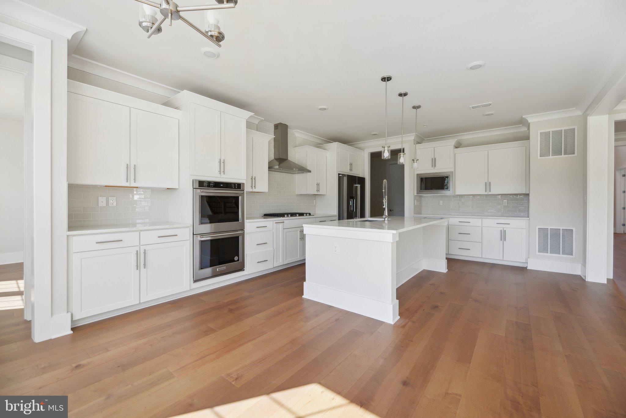 SENECA FARM - Residential