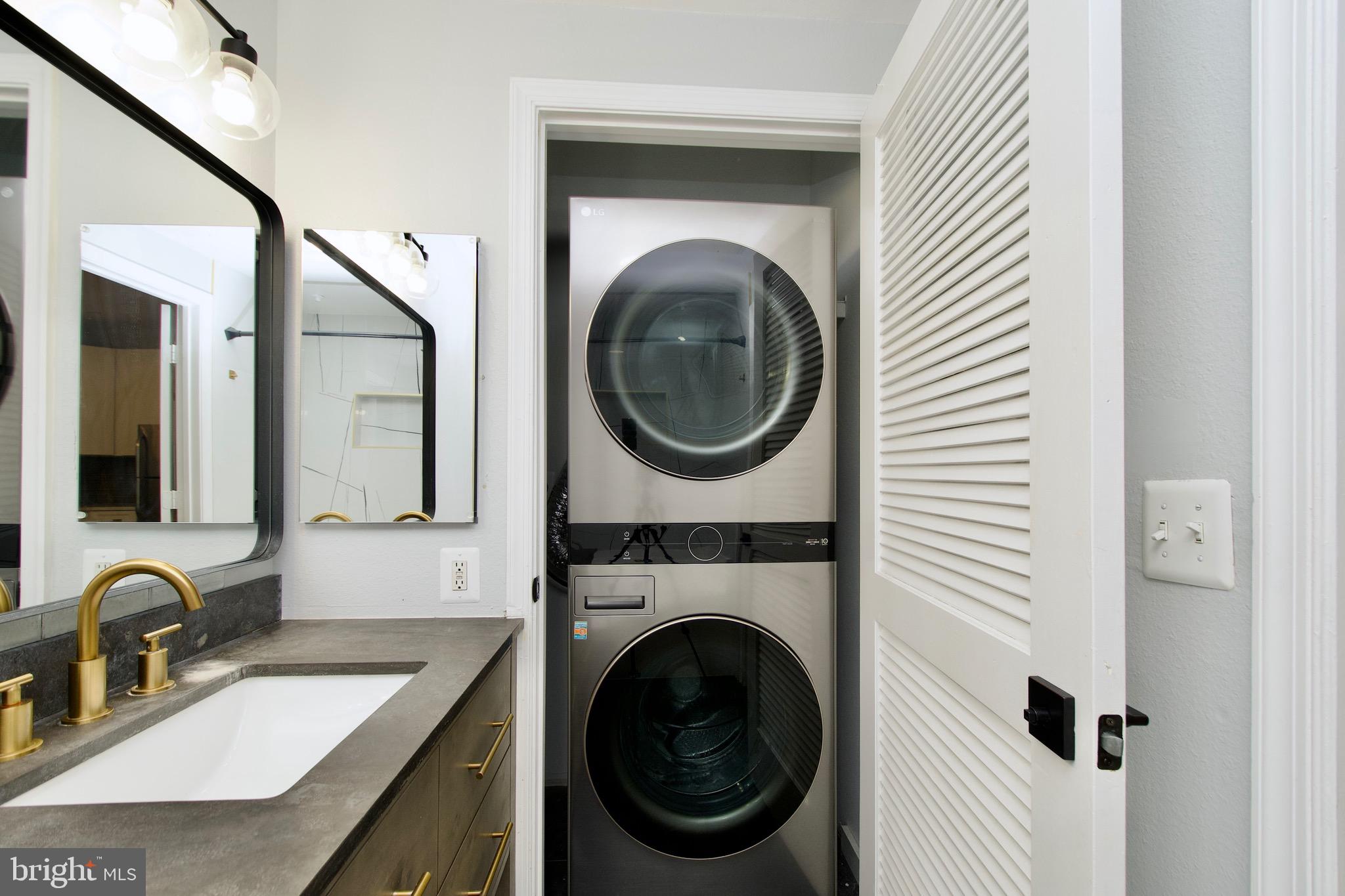 HIGH POINTE AT JEFFERSON - Residential