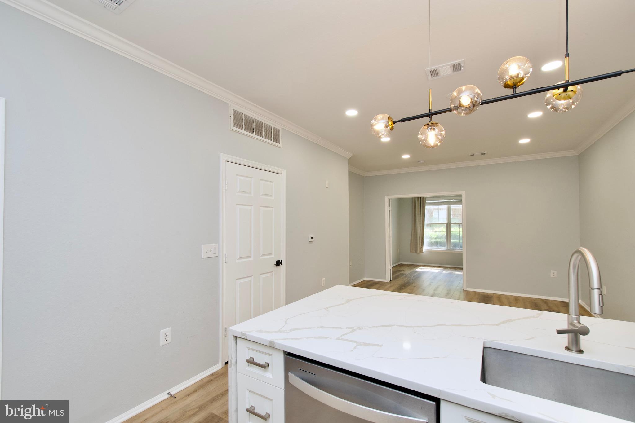 HIGH POINTE AT JEFFERSON - Residential