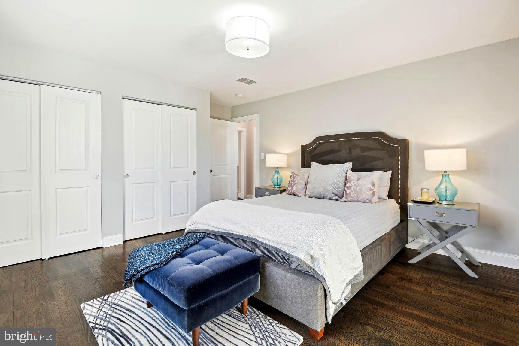 CONNECTICUT GARDENS - Residential