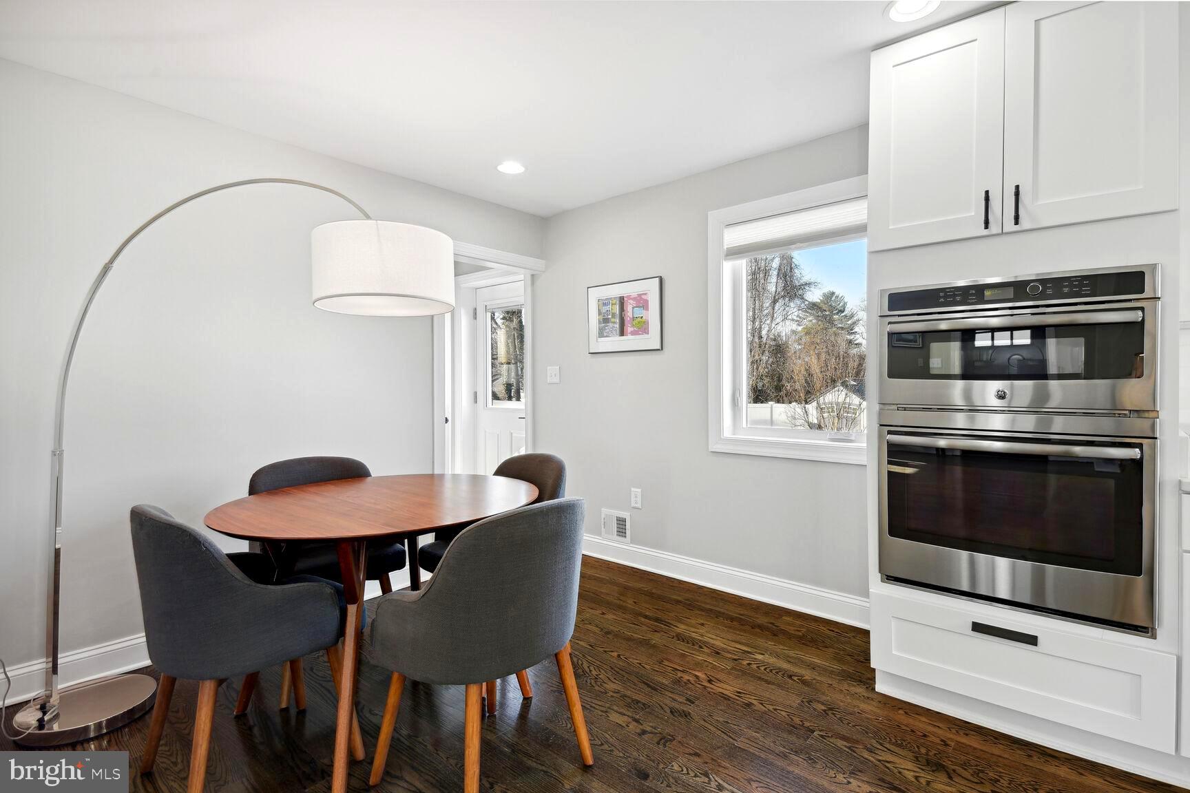 CONNECTICUT GARDENS - Residential