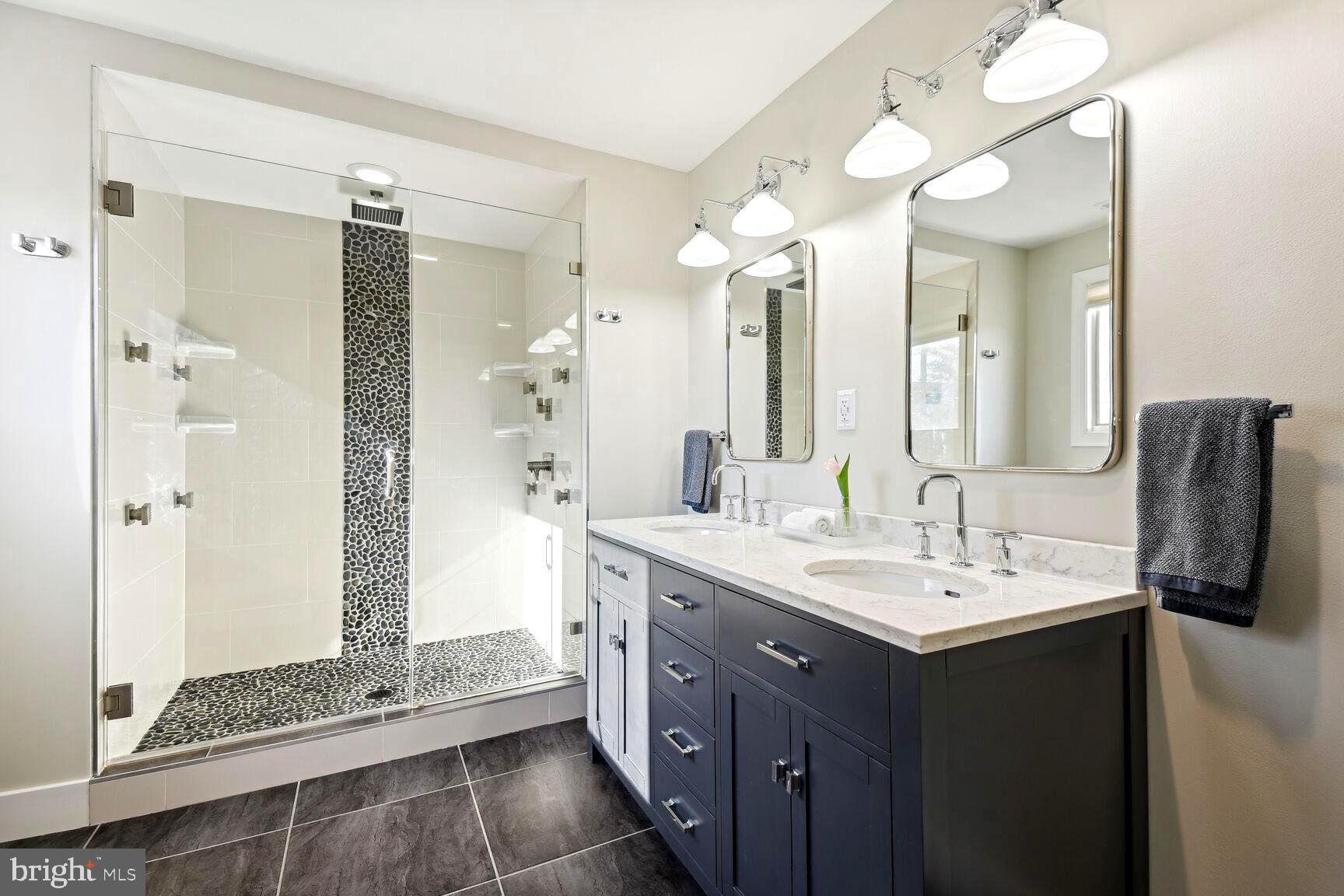 CONNECTICUT GARDENS - Residential