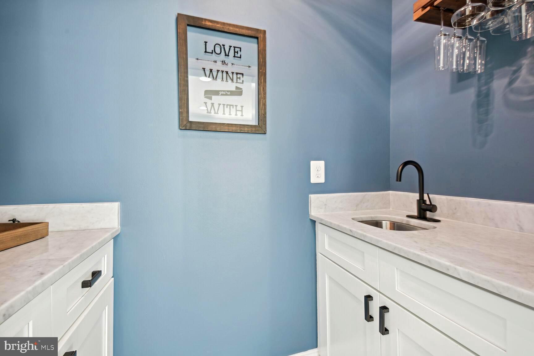 CONNECTICUT GARDENS - Residential