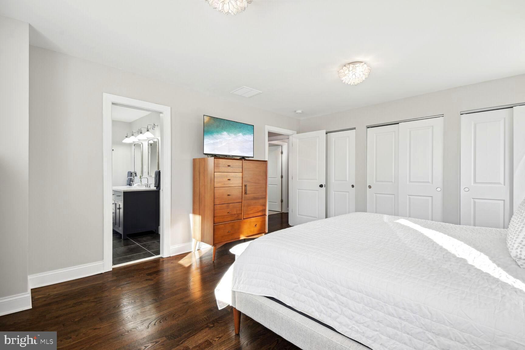 CONNECTICUT GARDENS - Residential