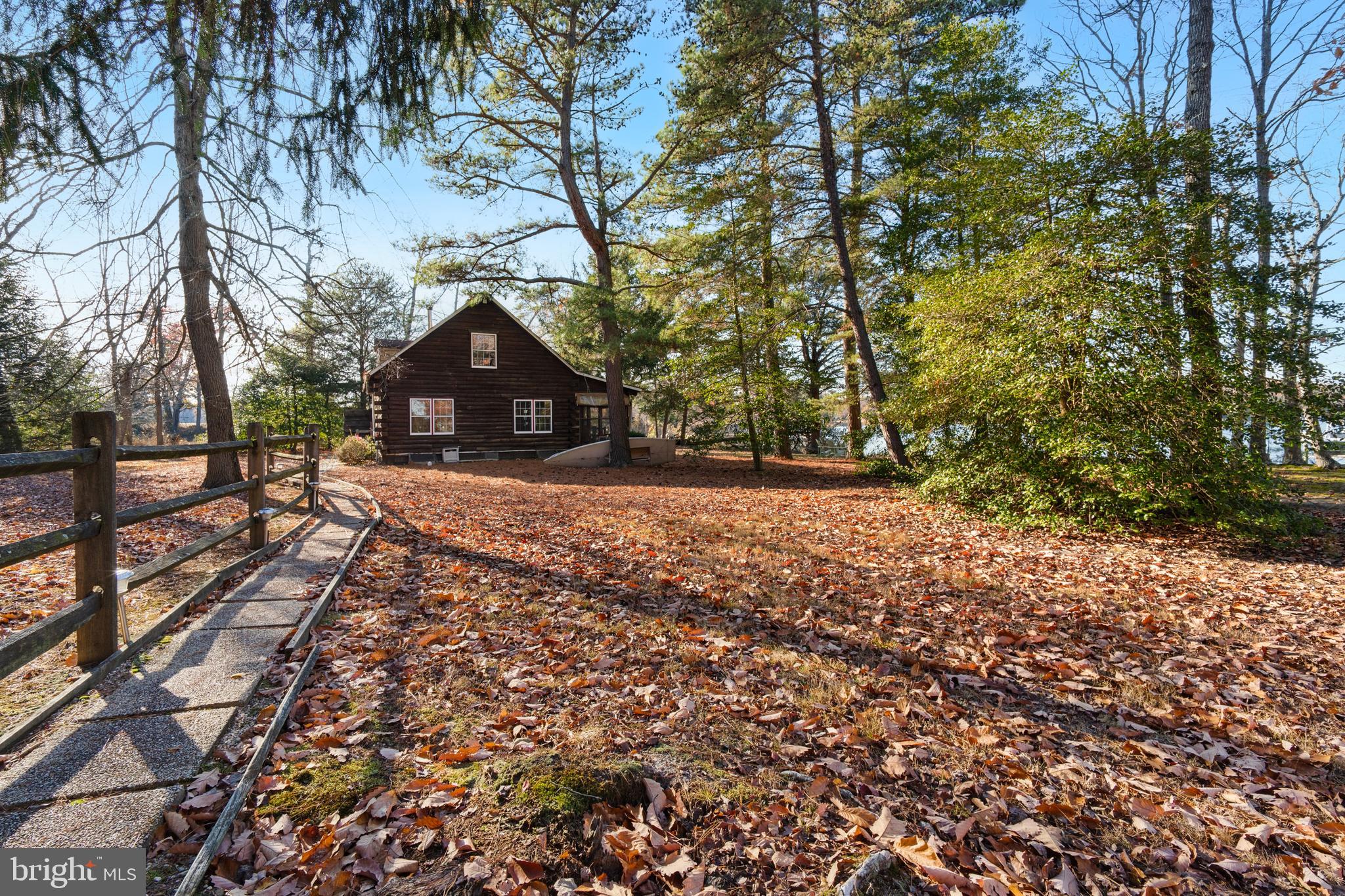 PINEY NECK - Residential