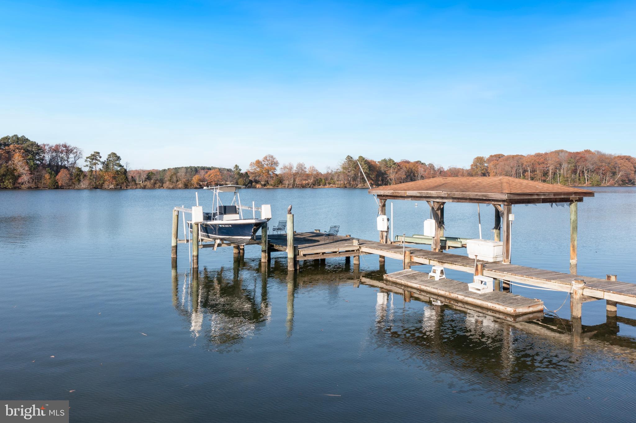 PINEY NECK - Residential