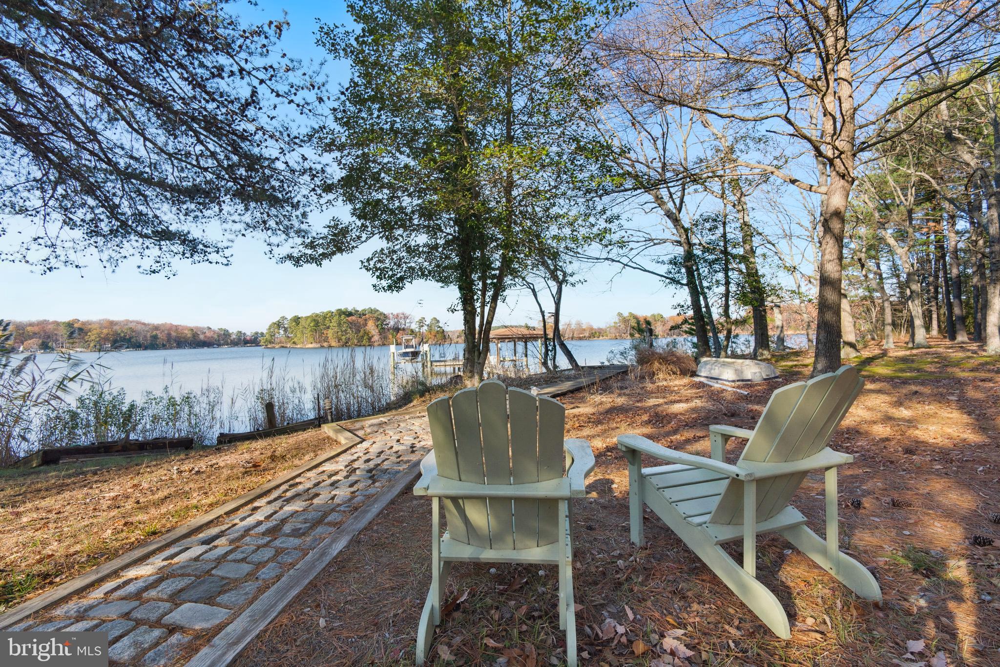 PINEY NECK - Residential