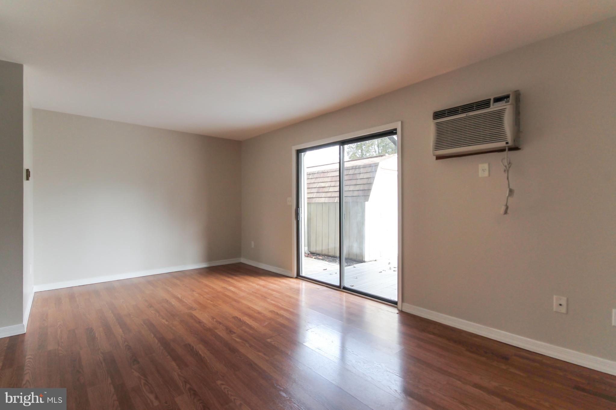 WILLOW CROSSING - Residential