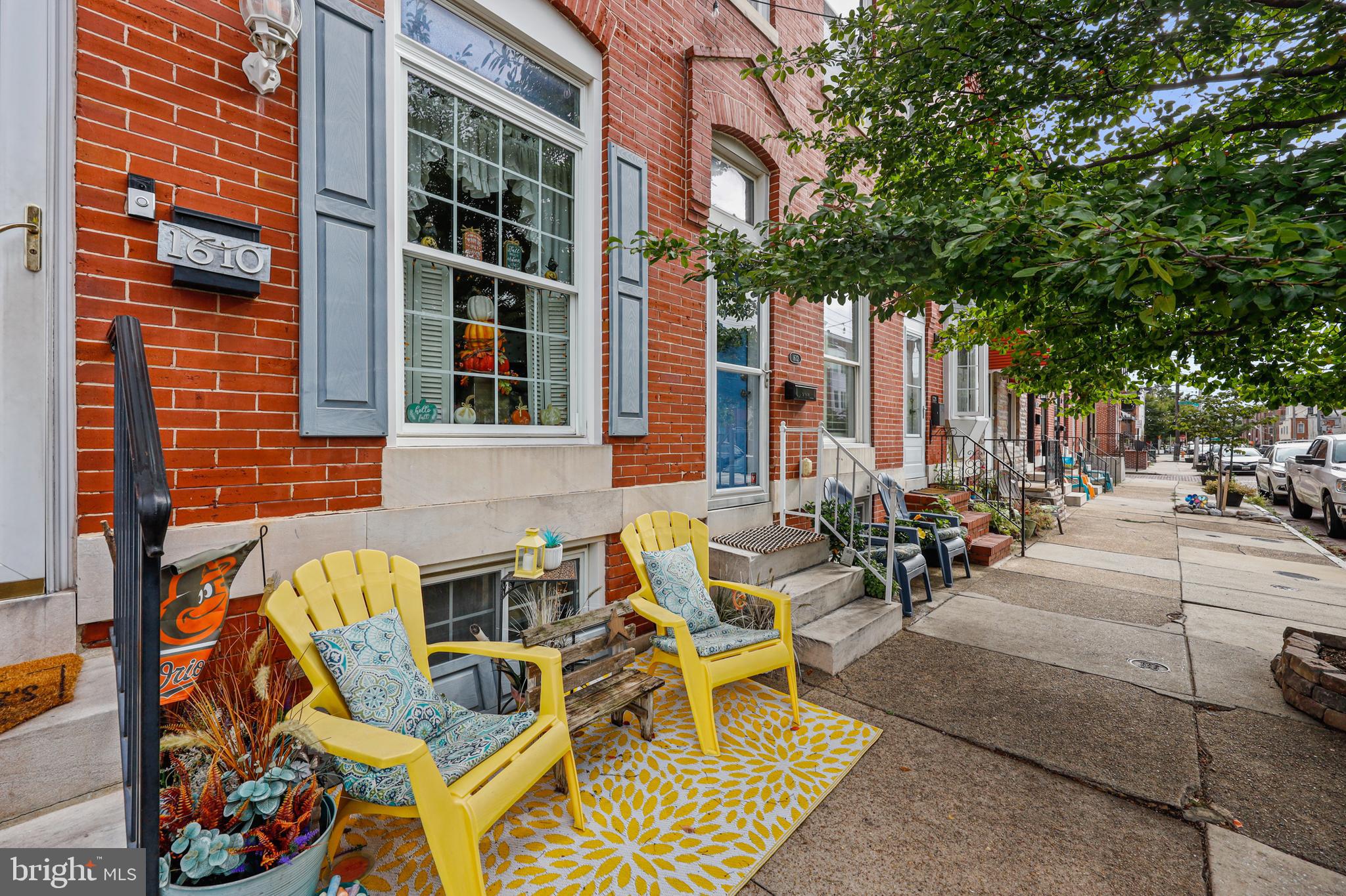 LOCUST POINT - Residential