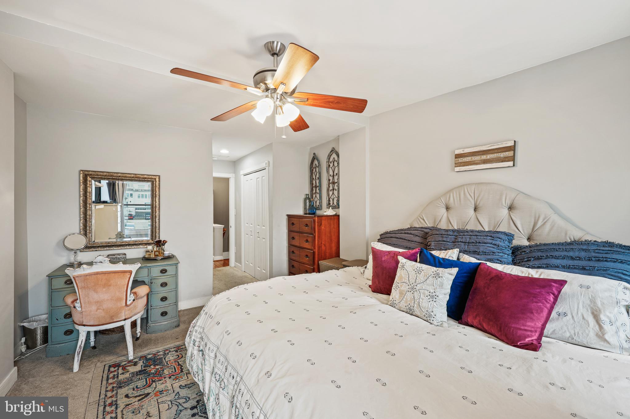 LOCUST POINT - Residential