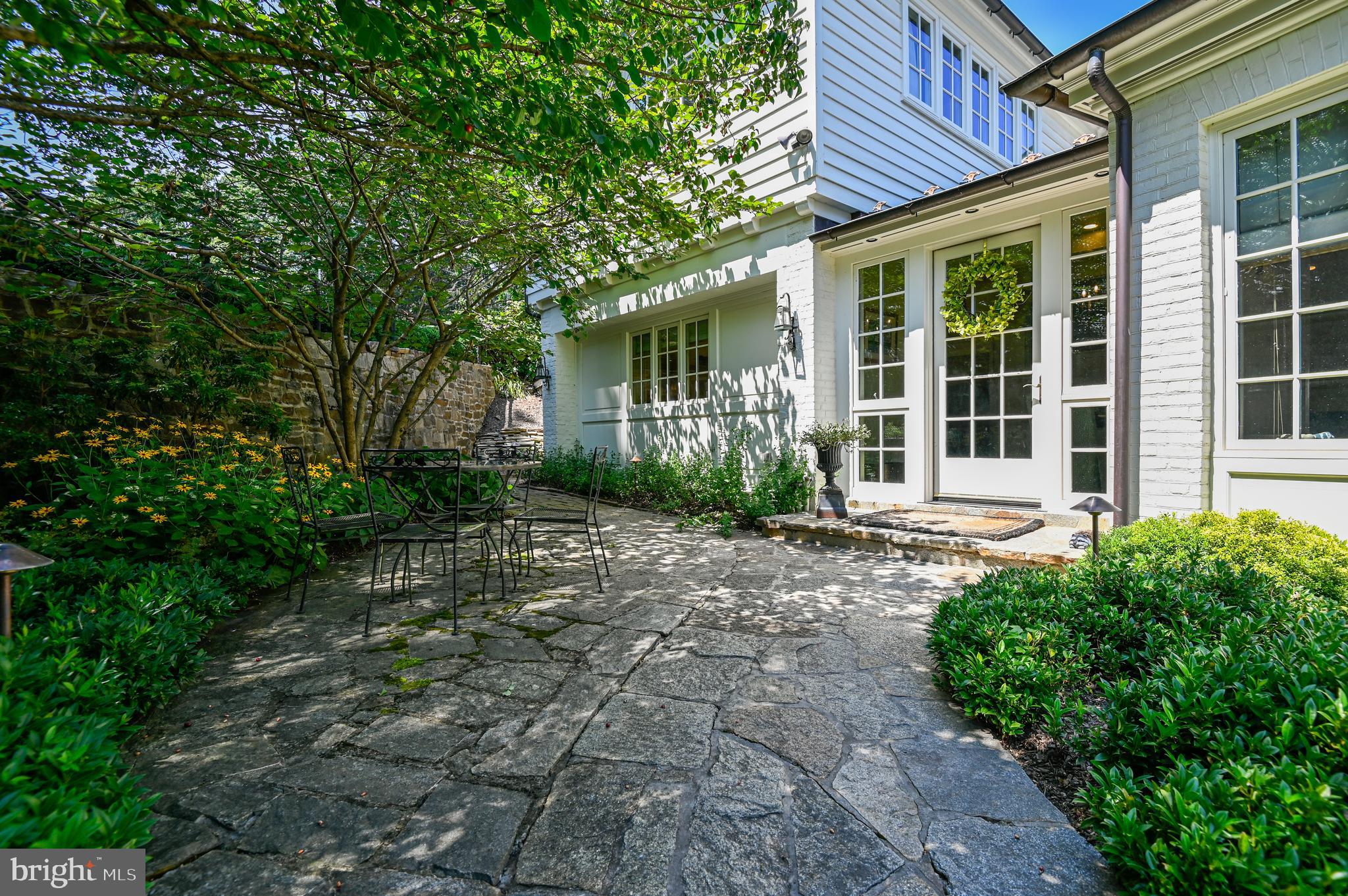 RUXTON - Residential