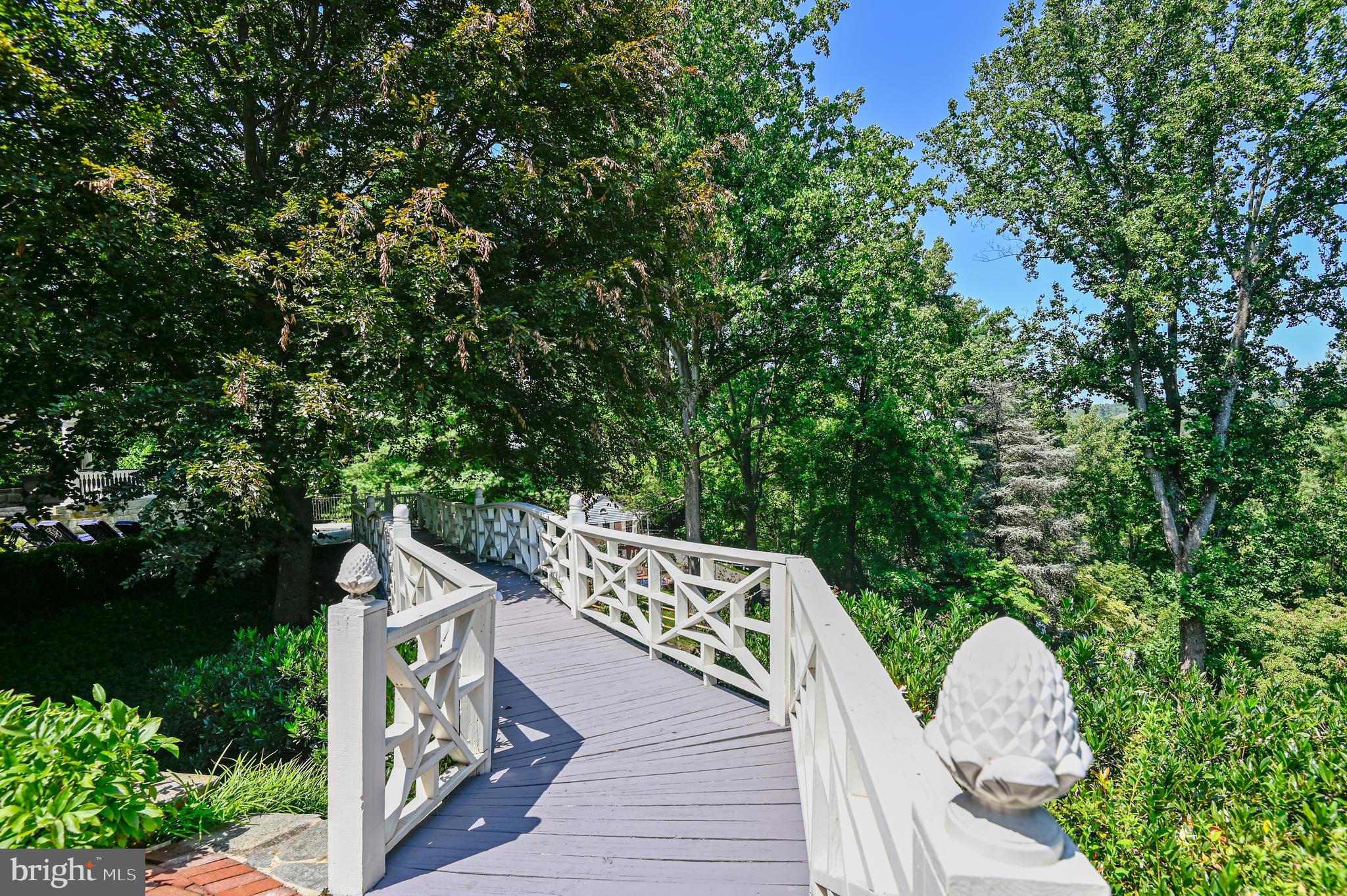 RUXTON - Residential