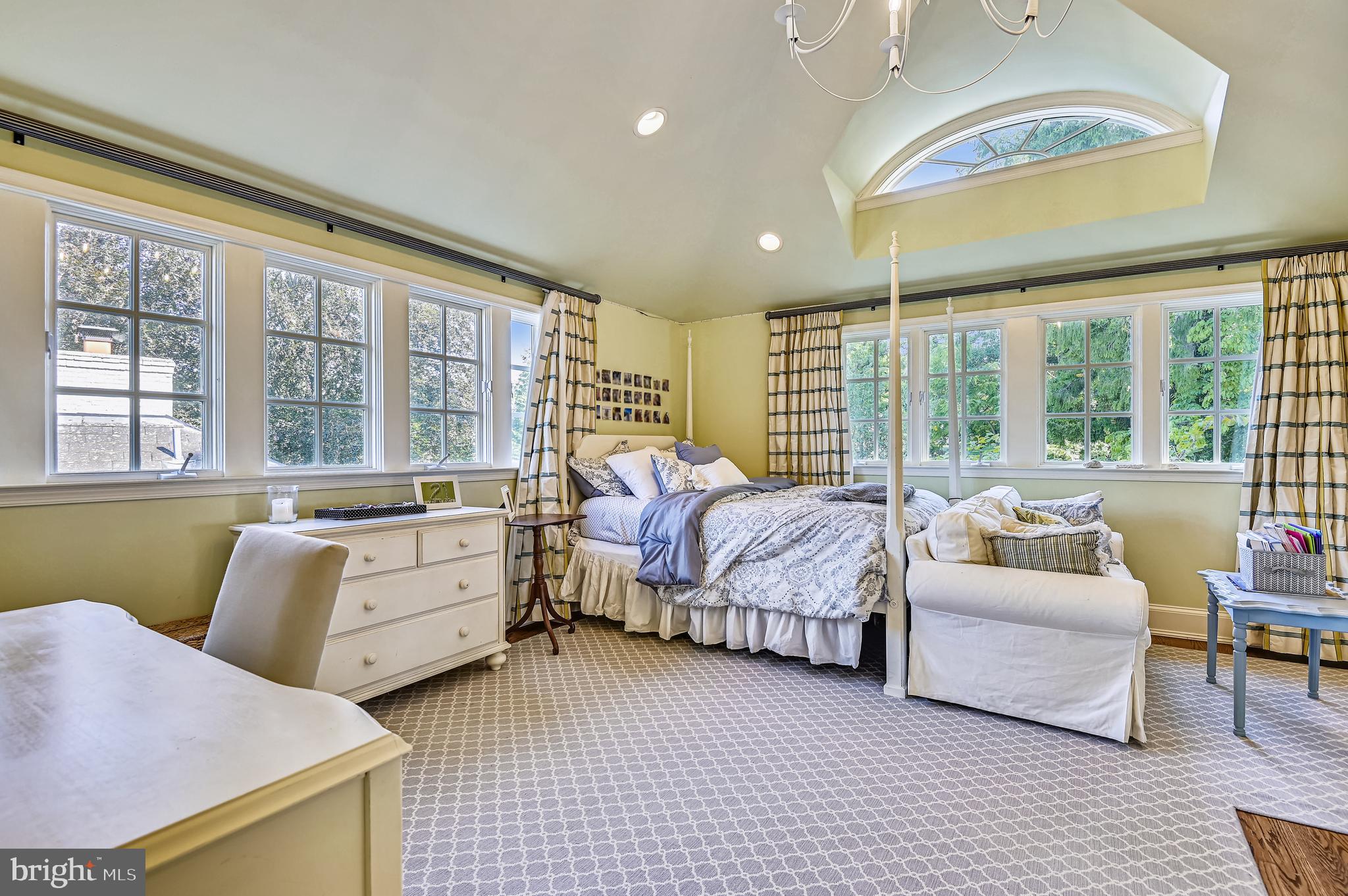 RUXTON - Residential