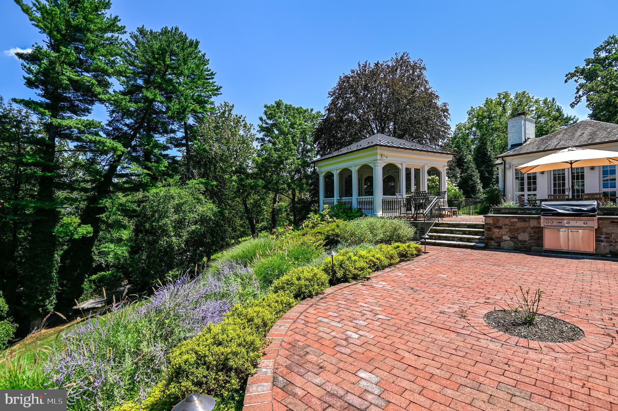 RUXTON - Residential