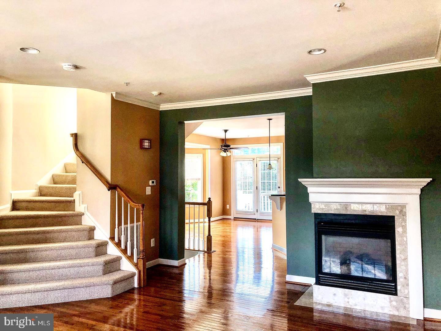 VILLAGES OF URBANA - Residential Lease