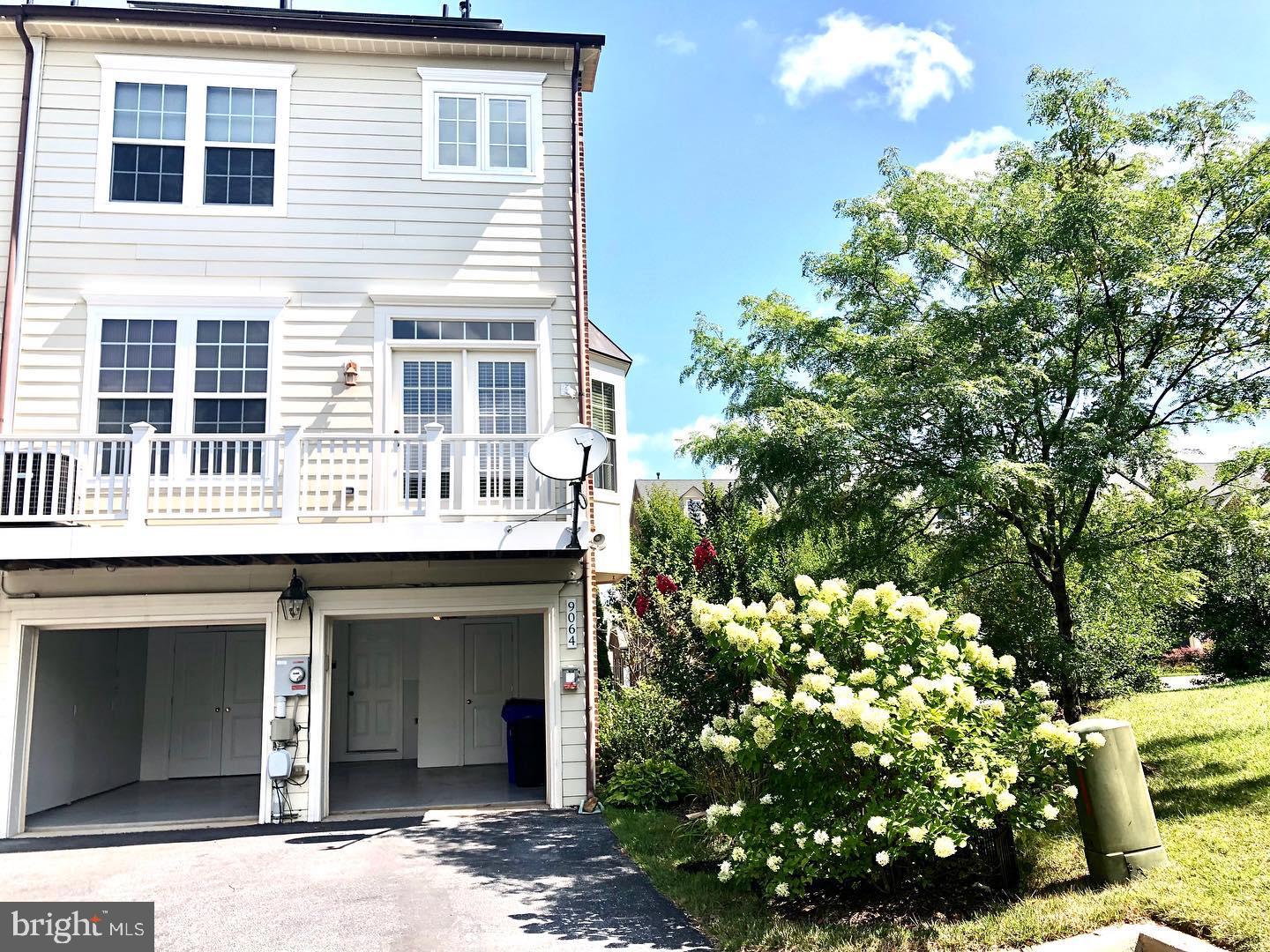 VILLAGES OF URBANA - Residential Lease