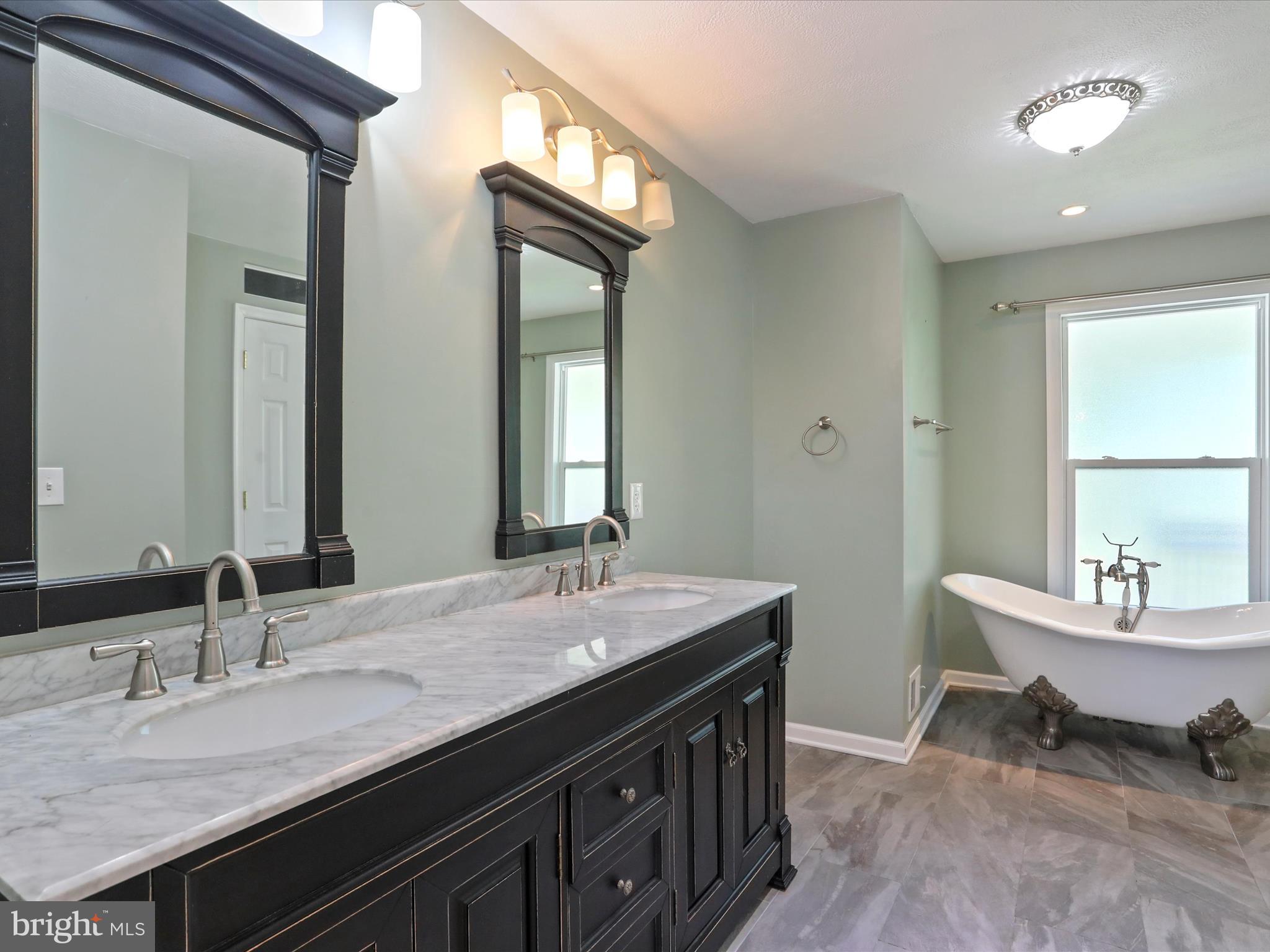 CANVASBACK RIDGE - Residential