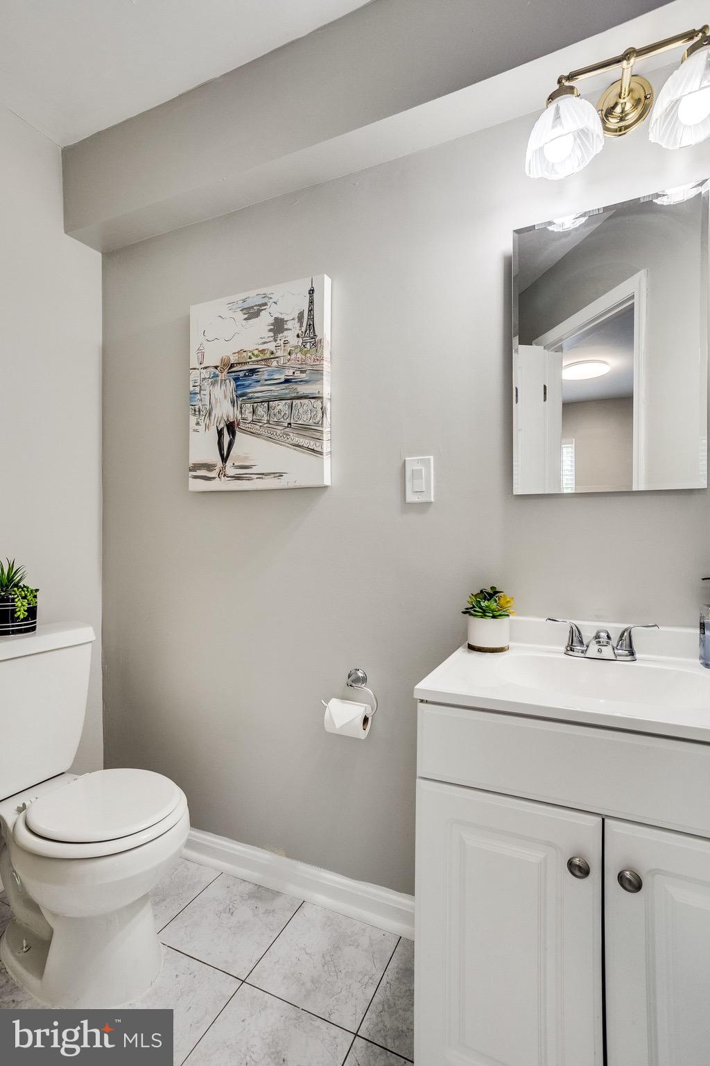 ST CHARLES HAMPSHIRE - Residential