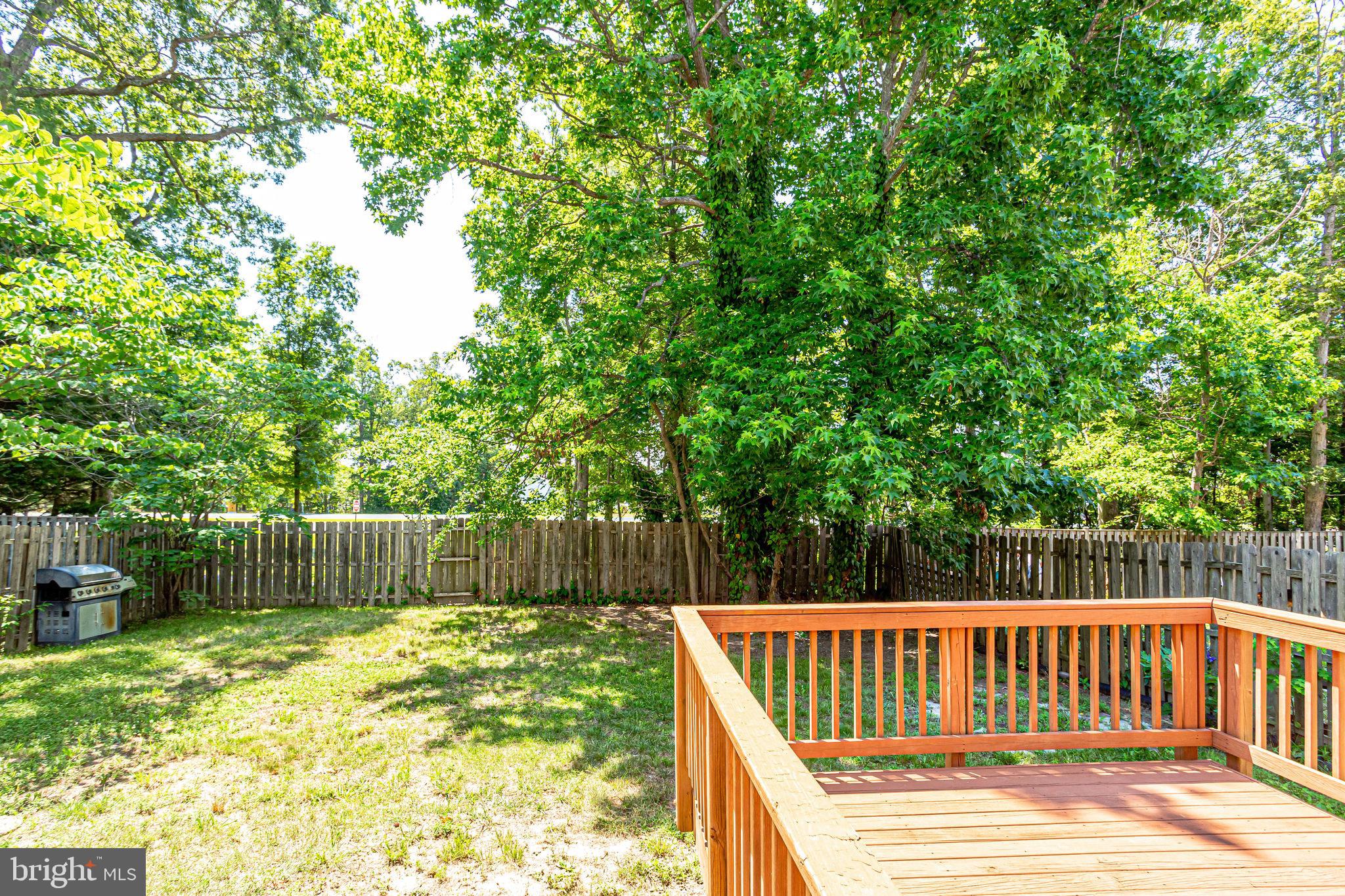 ST CHARLES HAMPSHIRE - Residential