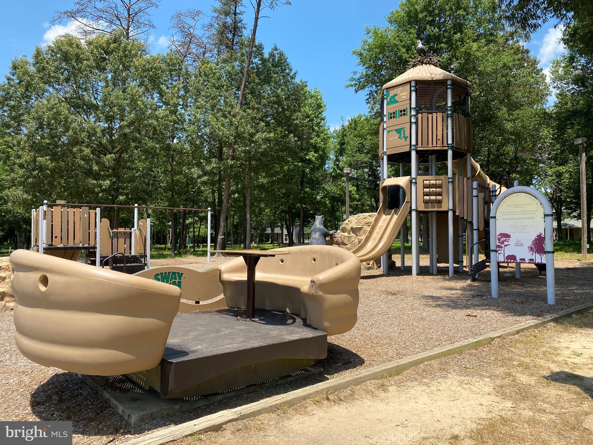 ST CHARLES HAMPSHIRE - Residential