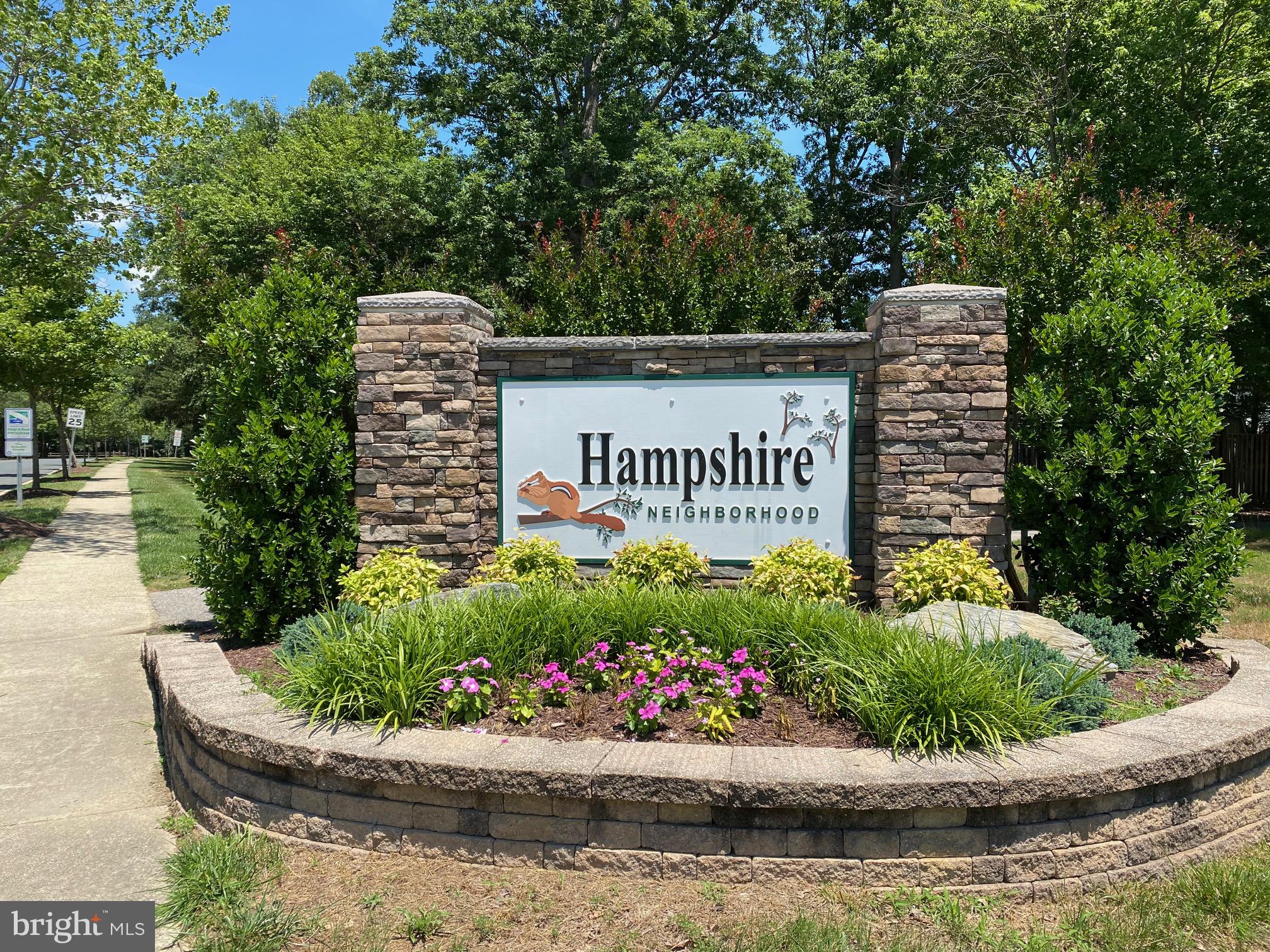 ST CHARLES HAMPSHIRE - Residential