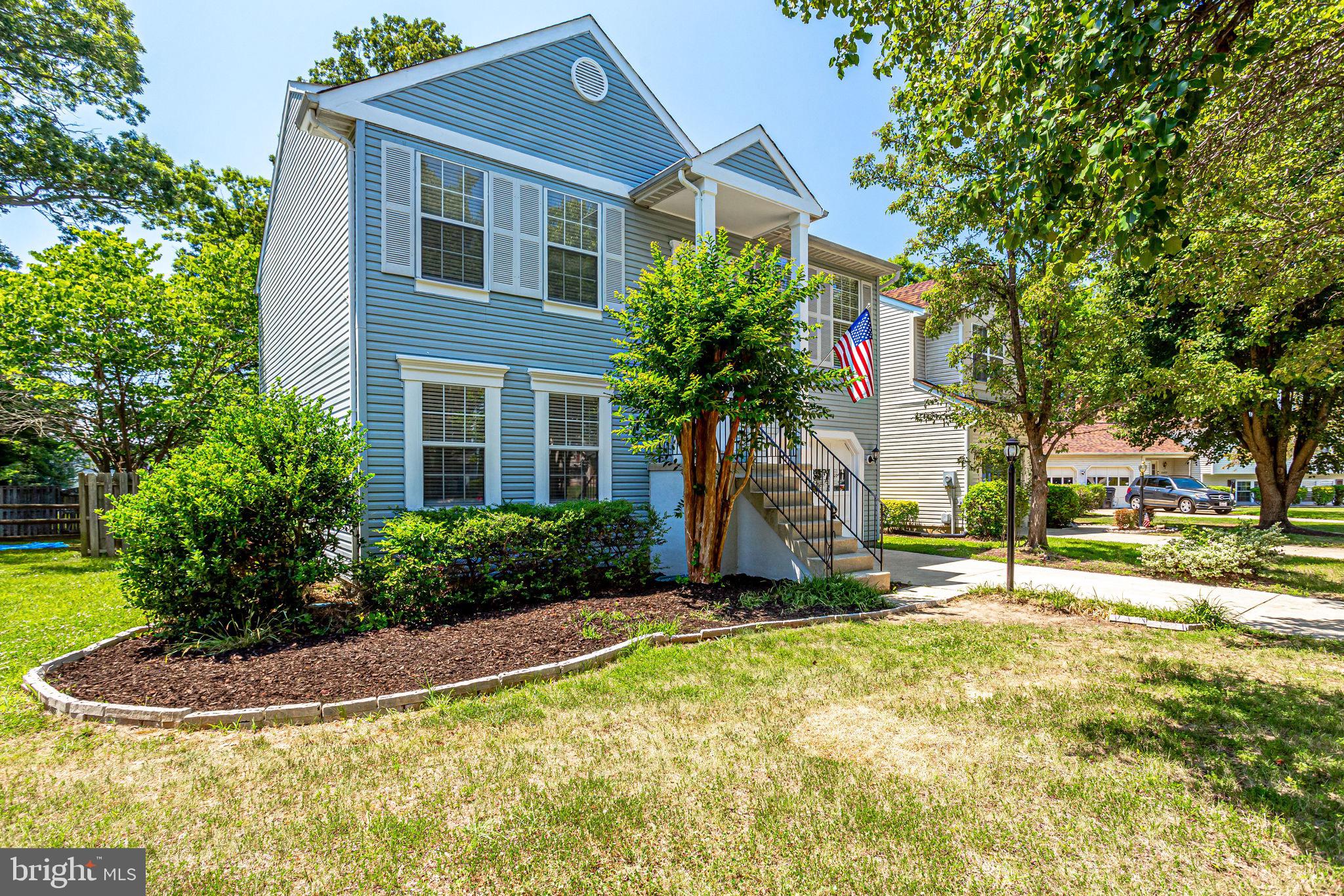 ST CHARLES HAMPSHIRE - Residential