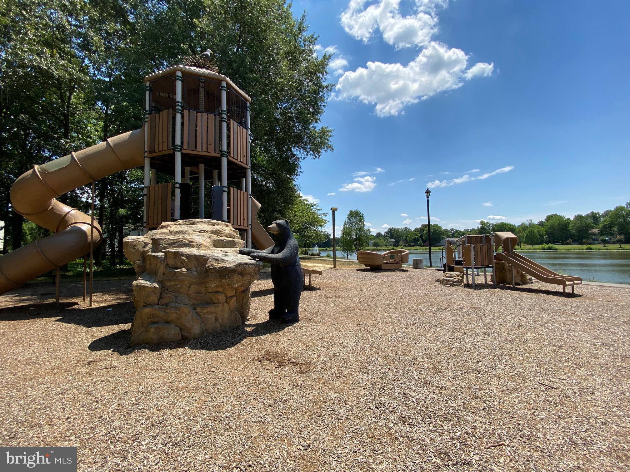 ST CHARLES HAMPSHIRE - Residential