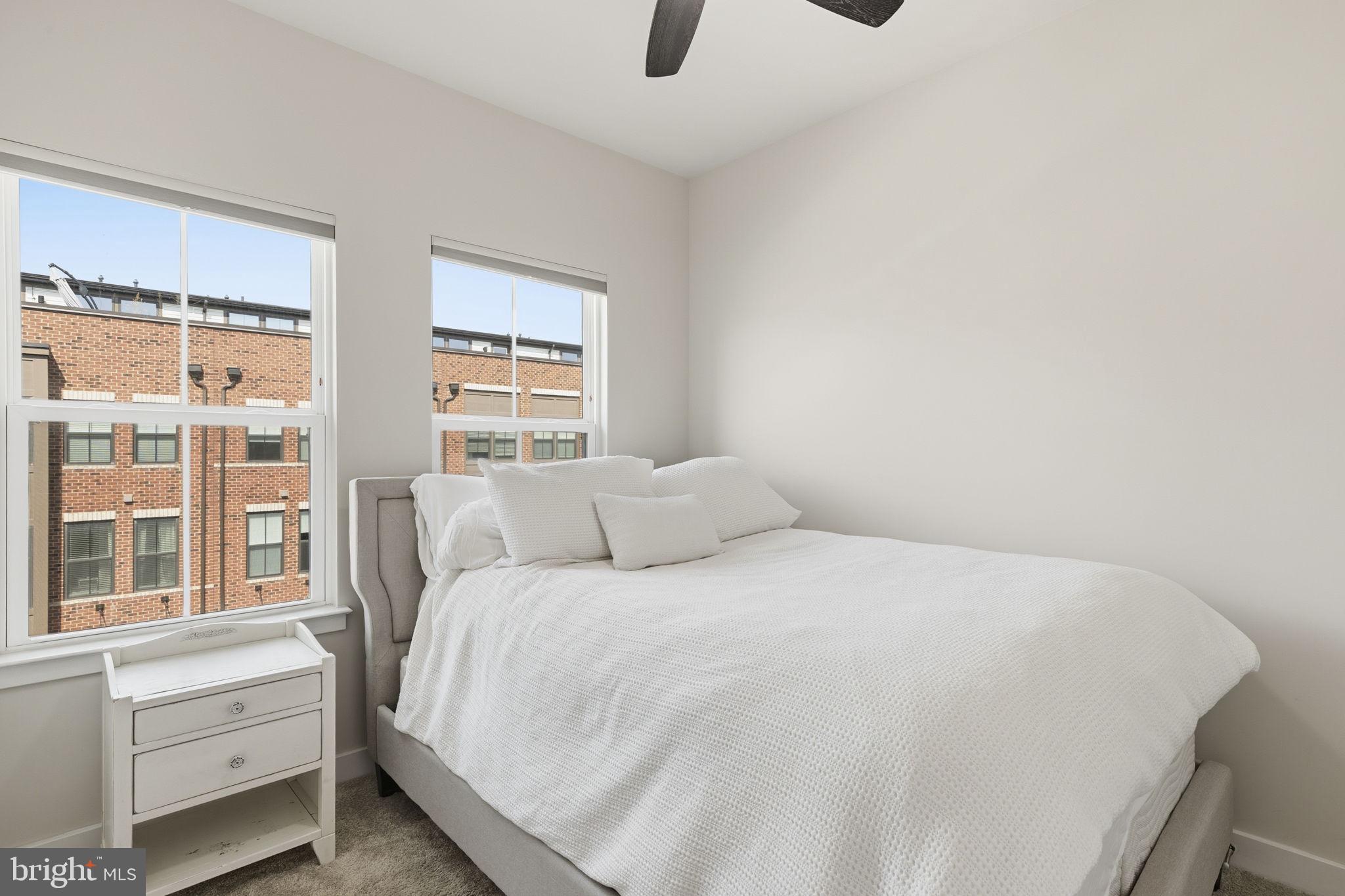 LOCUST POINT - Residential