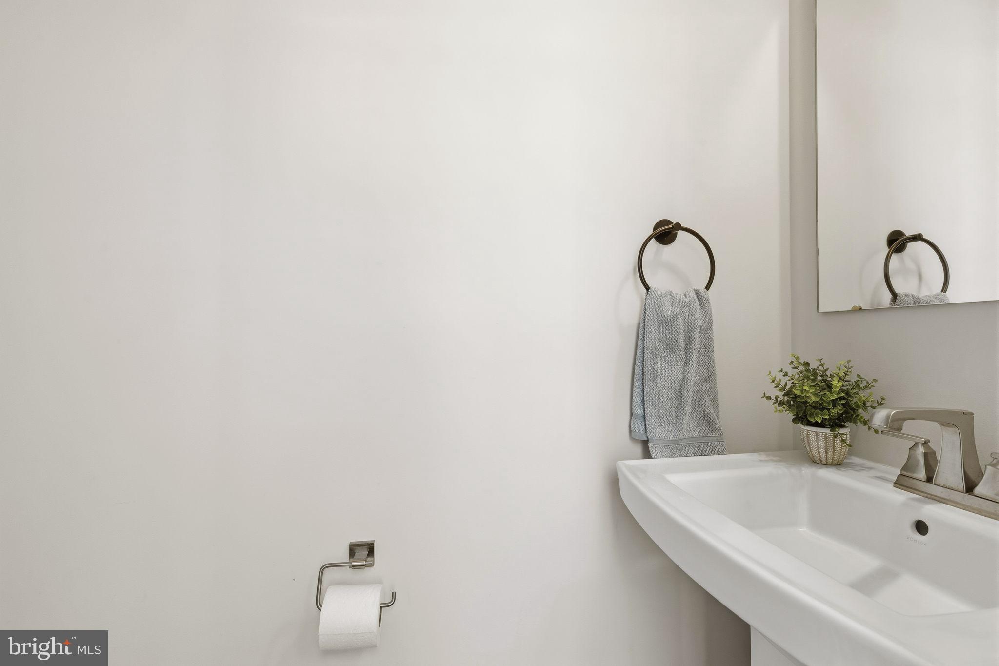 LOCUST POINT - Residential