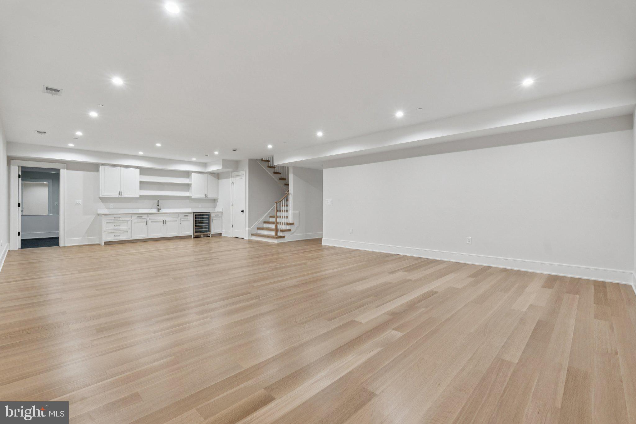 BRADLEY VILLAGE - Residential