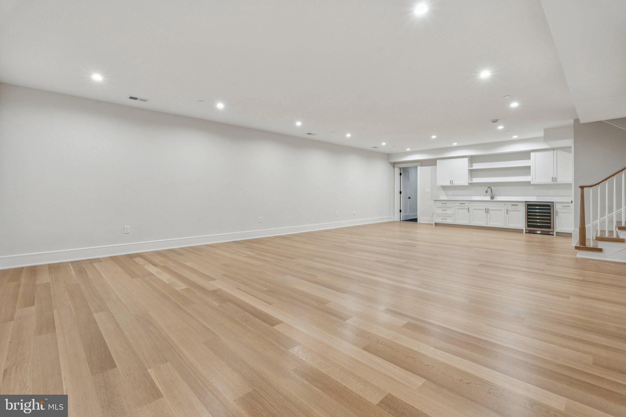 BRADLEY VILLAGE - Residential