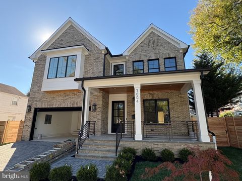 Photo of 7004 Clarendon Road, BETHESDA, MD 20814 (MLS # MDMC2203622)