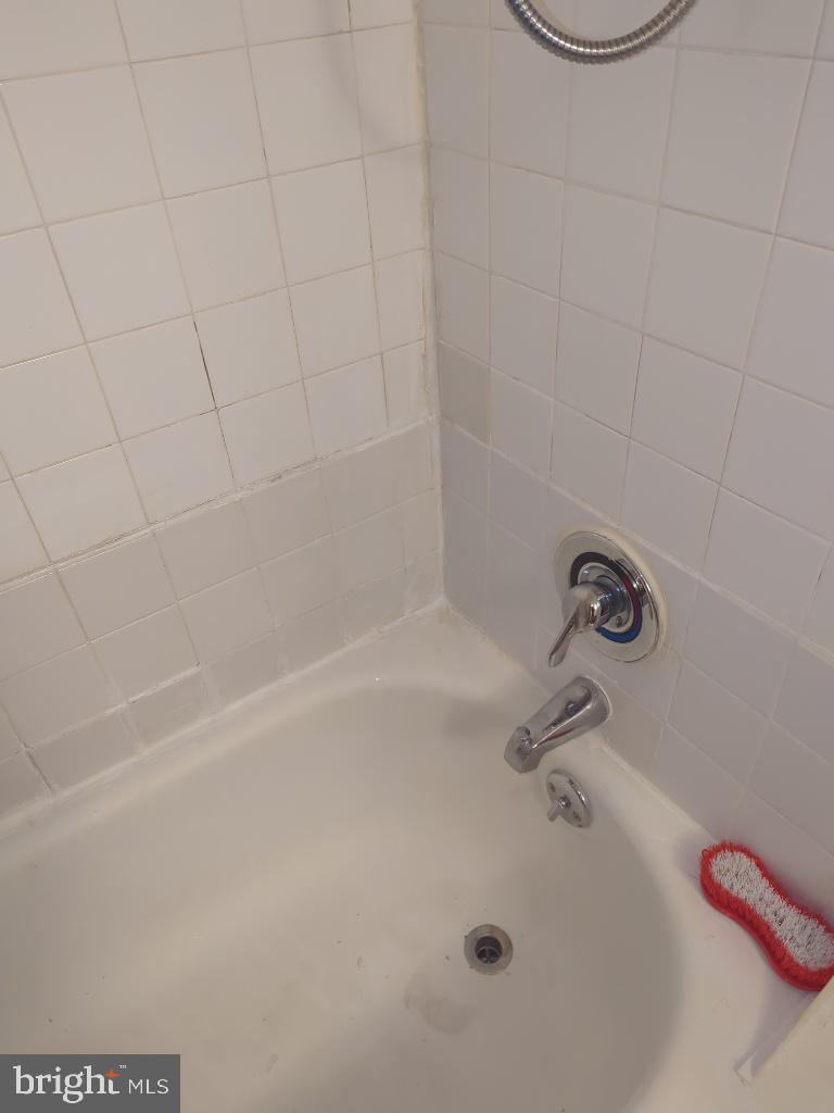 TREOVER CONDOMINIUM - Residential