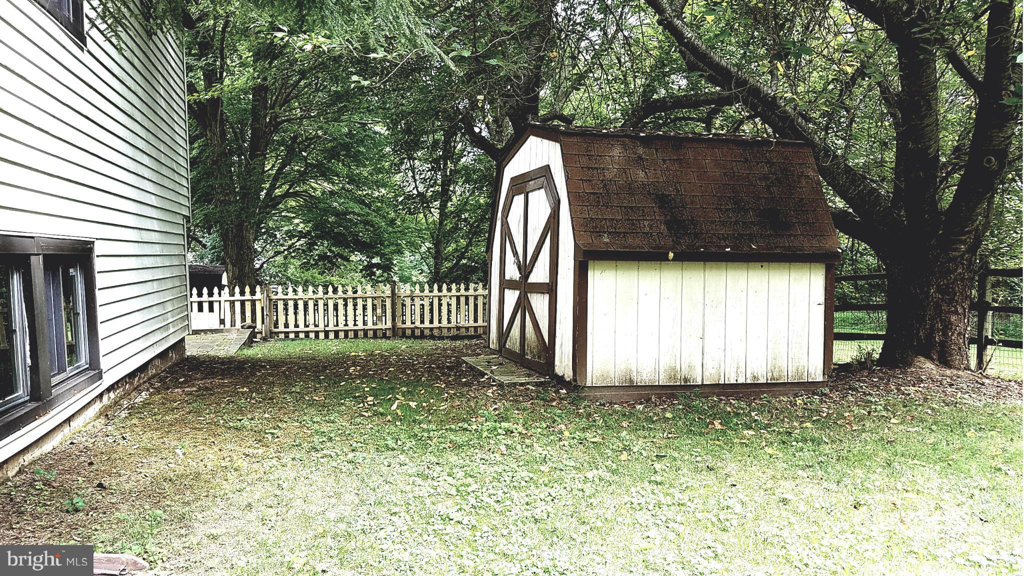 LONG REACH - Residential