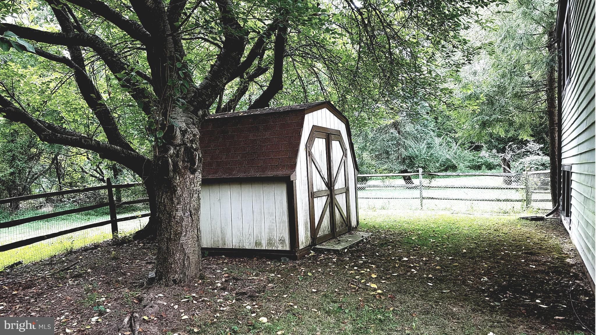 LONG REACH - Residential