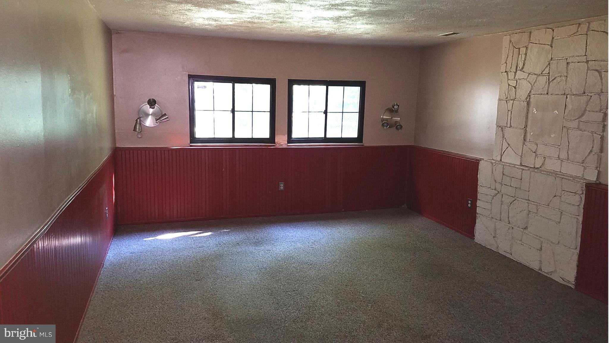 LONG REACH - Residential