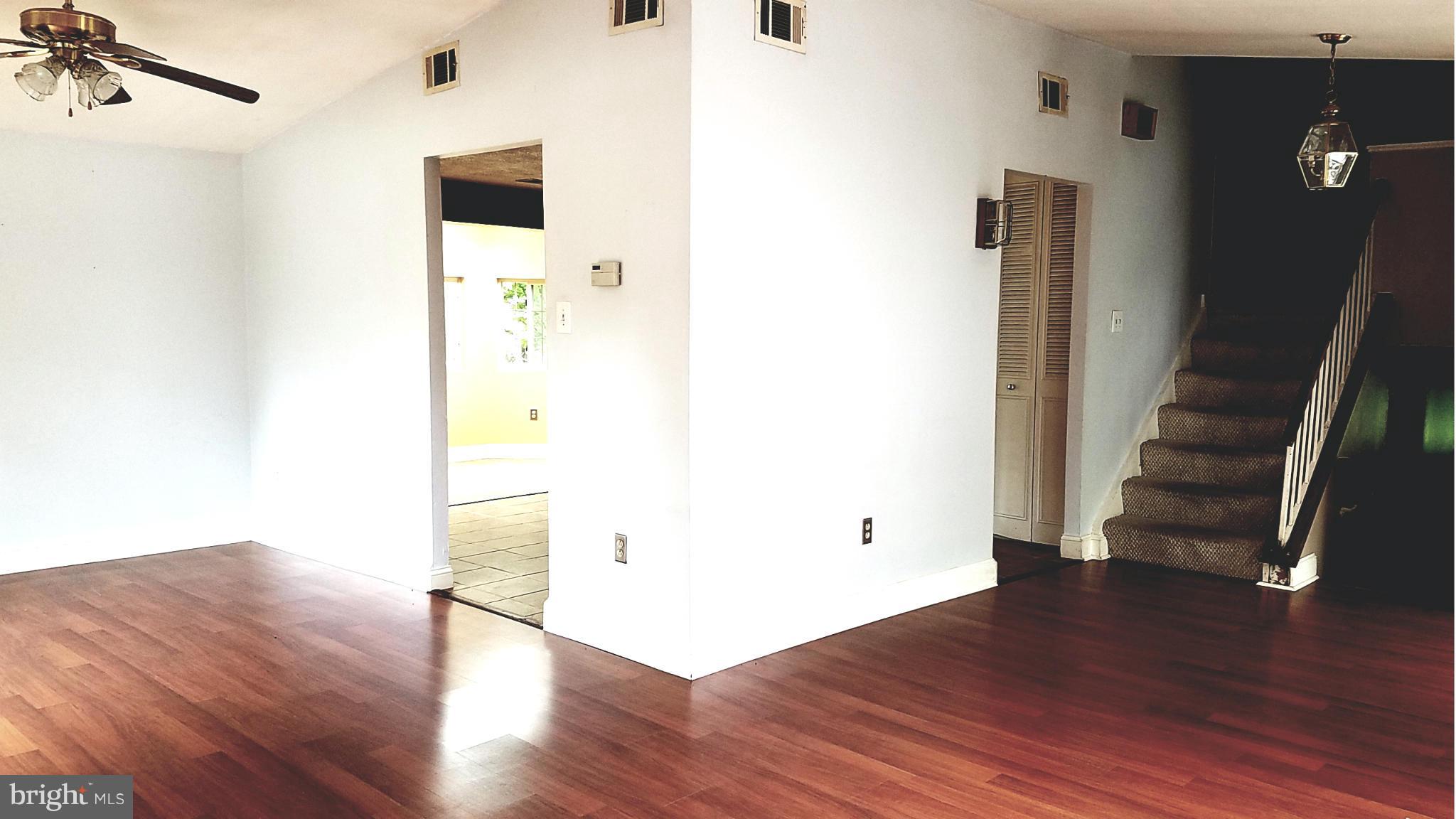 LONG REACH - Residential