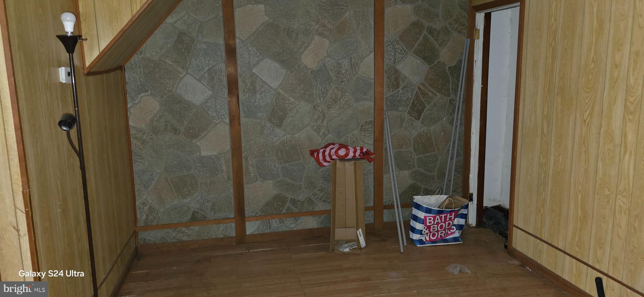 MAYFAIR - Residential