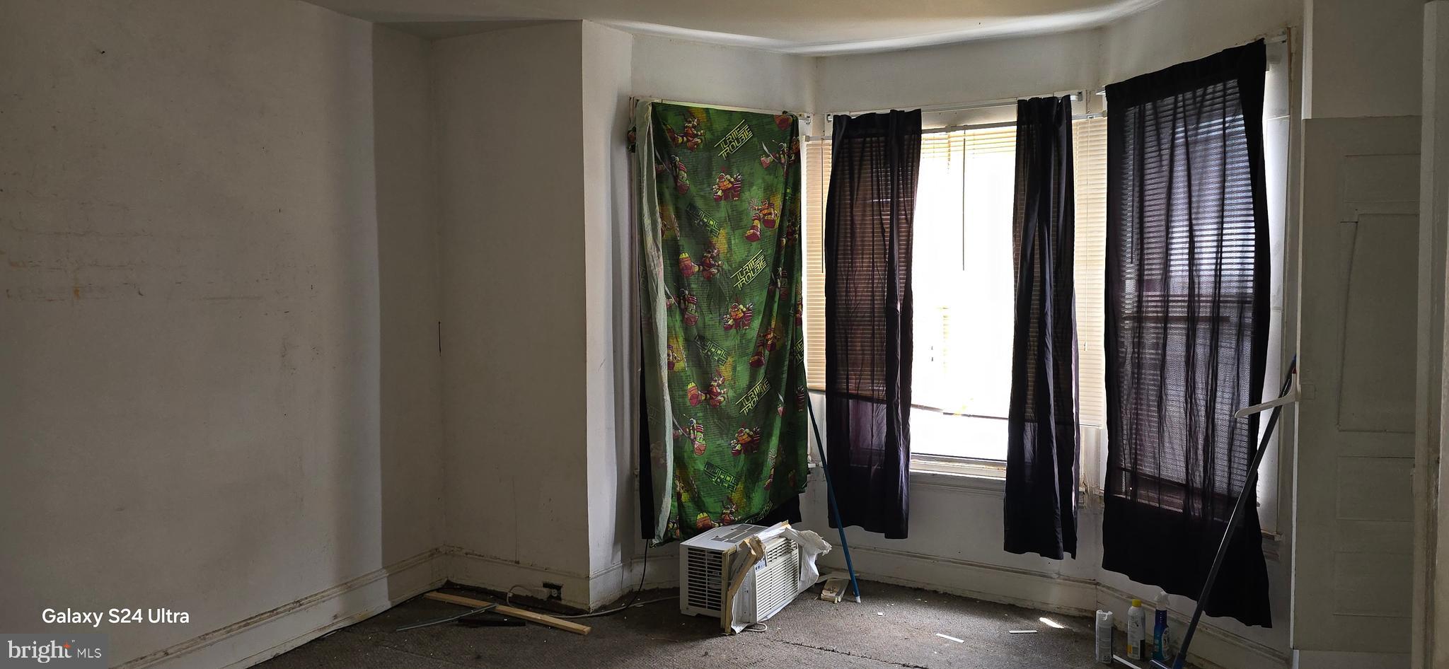 MAYFAIR - Residential