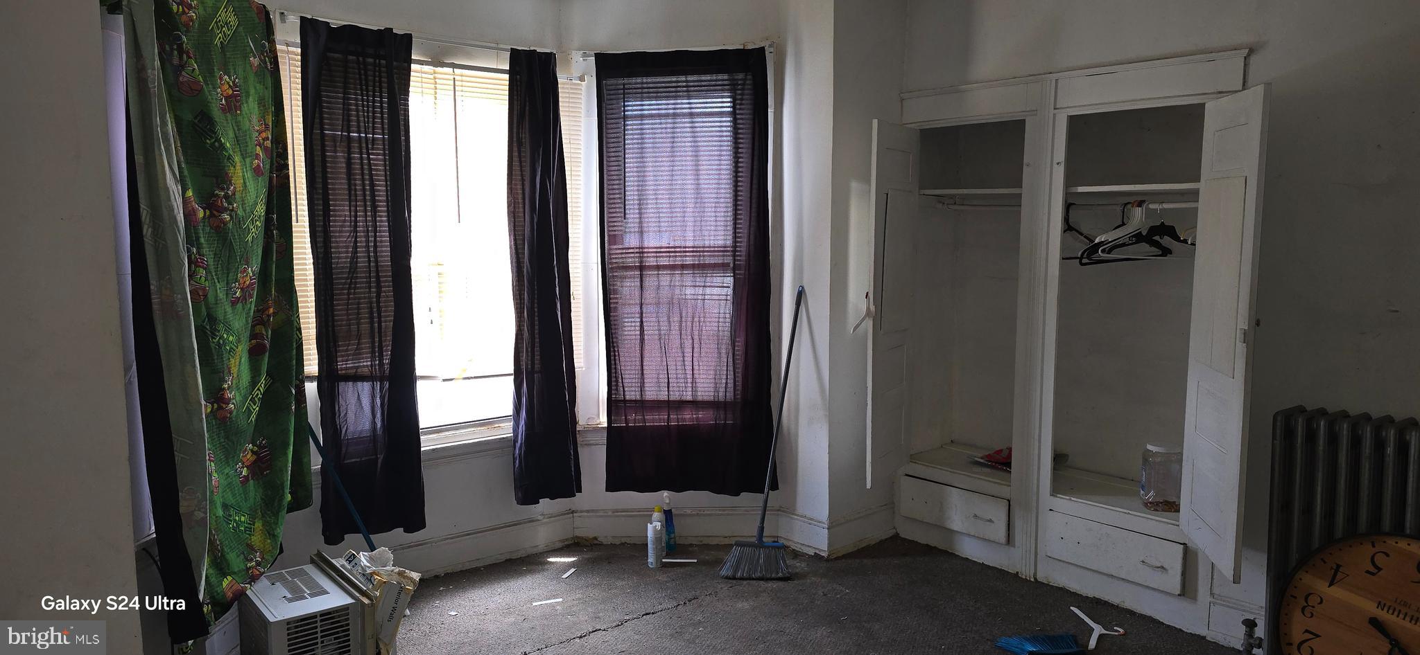 MAYFAIR - Residential