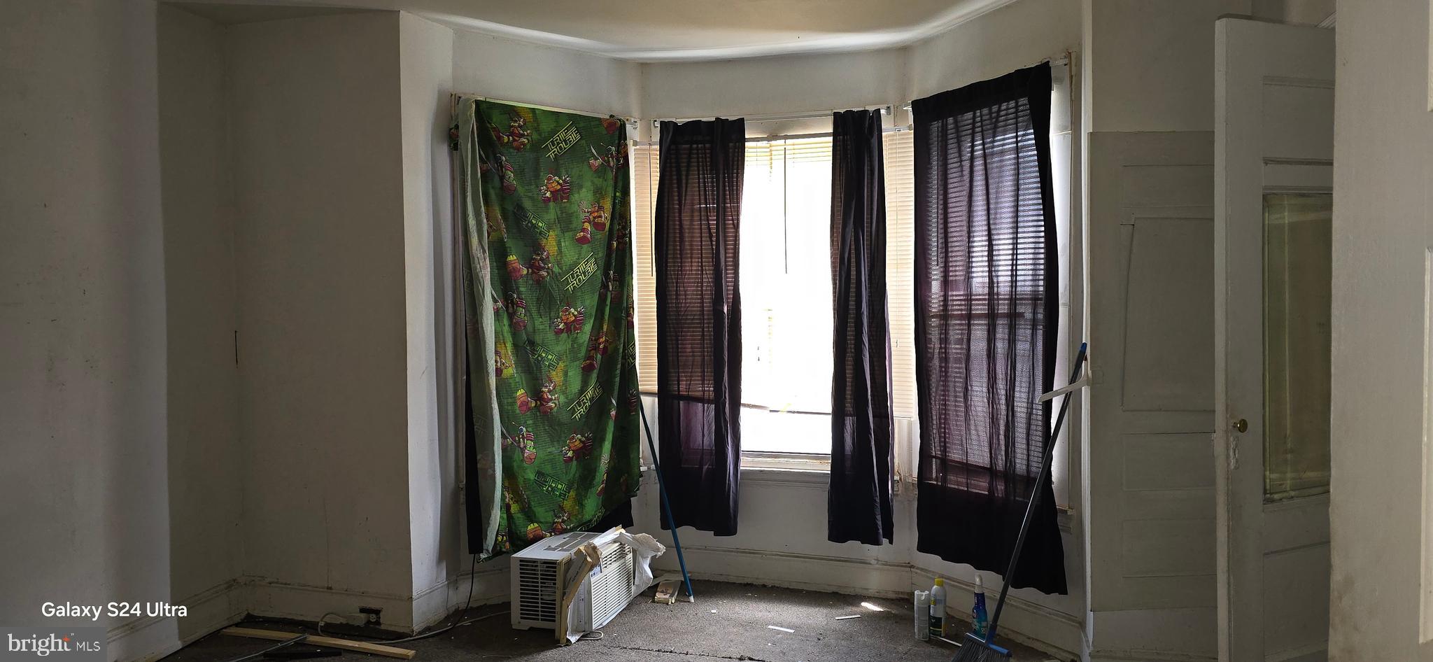 MAYFAIR - Residential